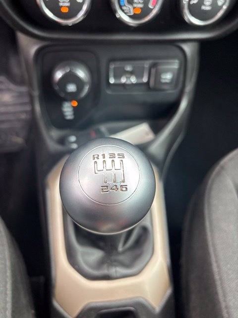 Used 2017 Jeep Renegade Sport w/ Power & Air Group AWD/4WD image 11
