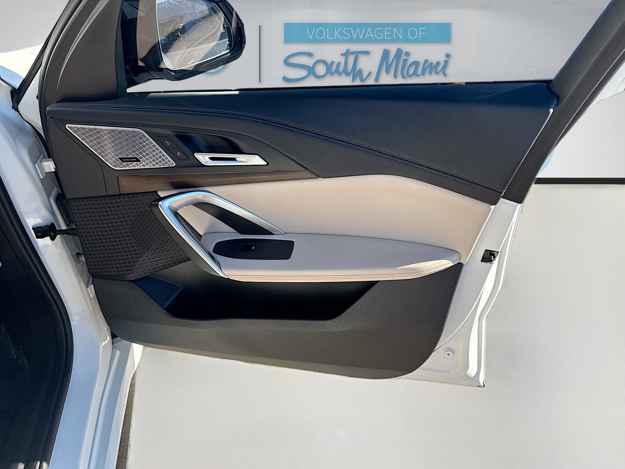 Used 2024 BMW X1 M35i w/ Premium Package image 34