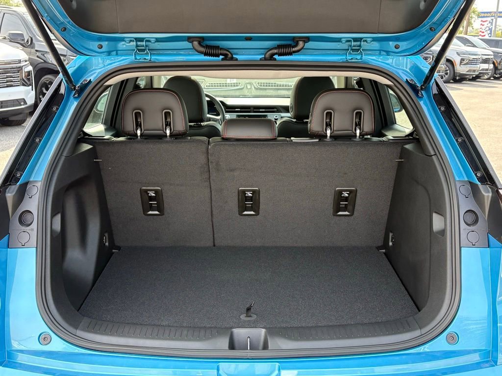 New 2027 Chevrolet Bolt RS w/ Technology Package FWD image 10