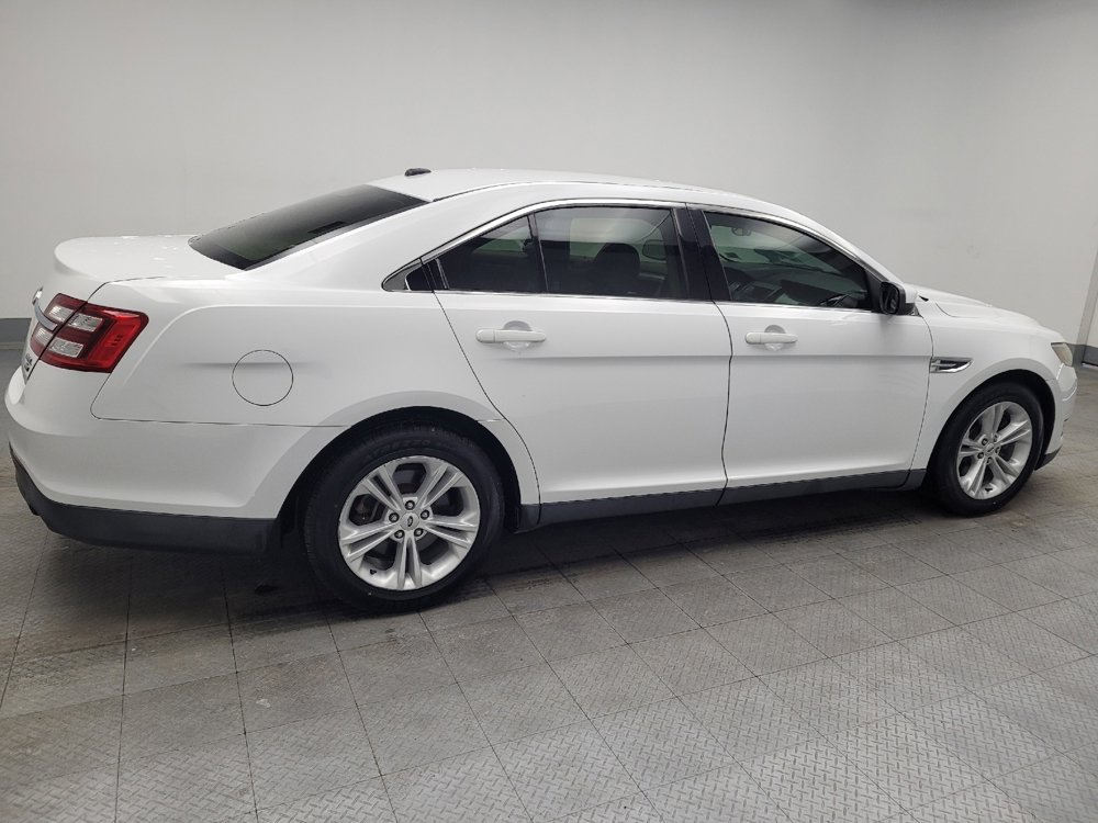 Used 2014 Ford Taurus SEL image 10