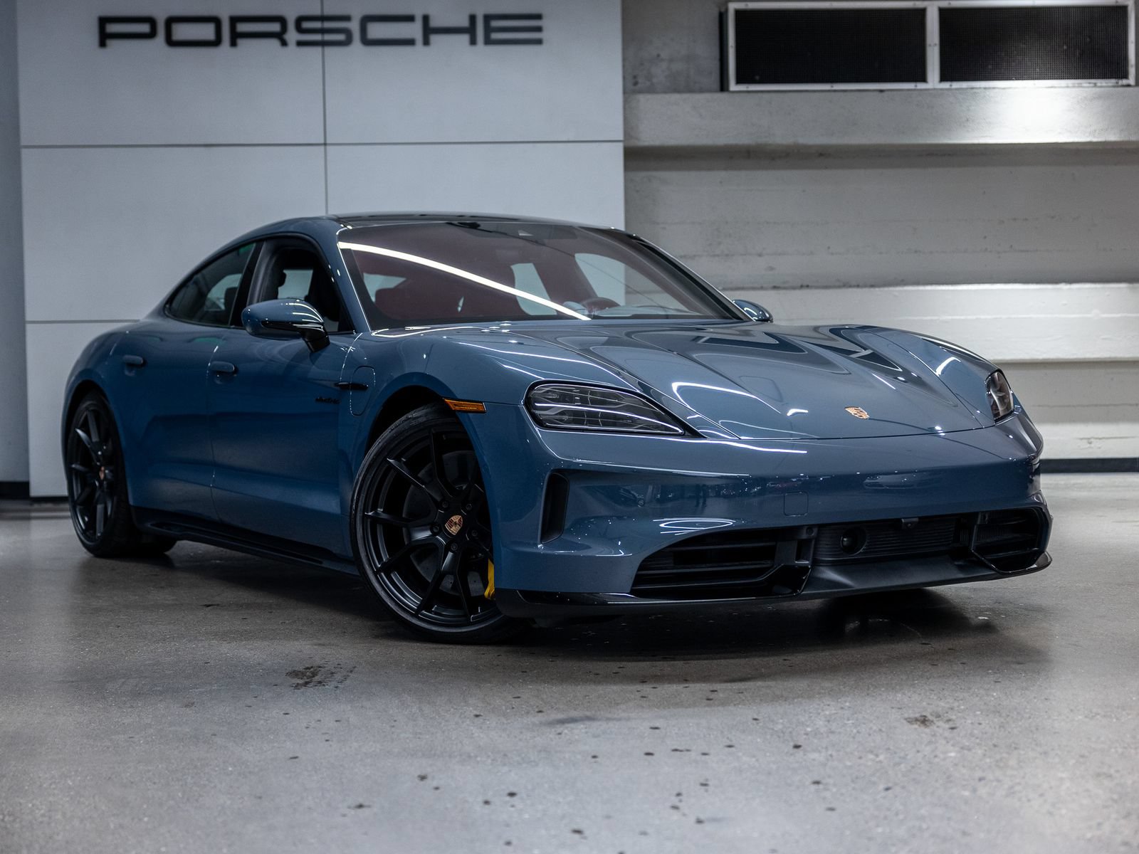 New 2026 Porsche Taycan GTS AWD/4WD image 10