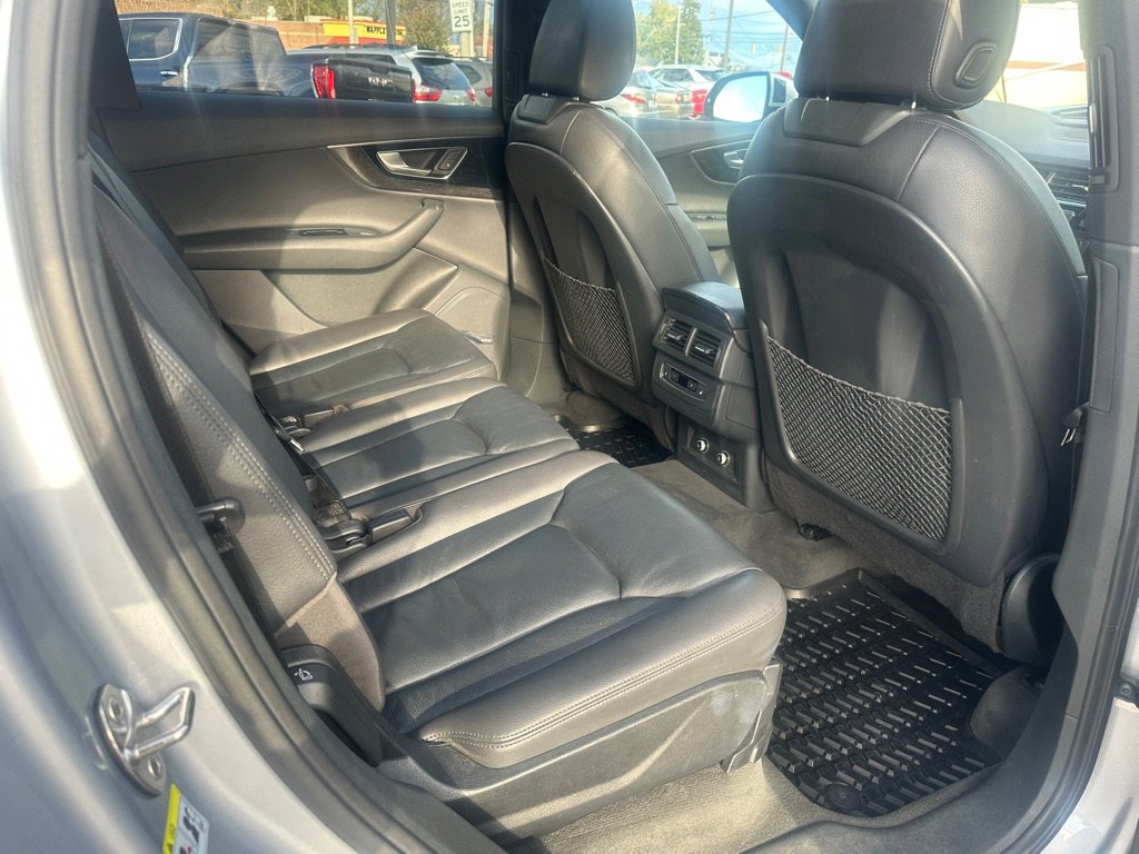 Used 2018 Audi Q7 3.0T Premium Plus w/ Premium Plus Package image 27