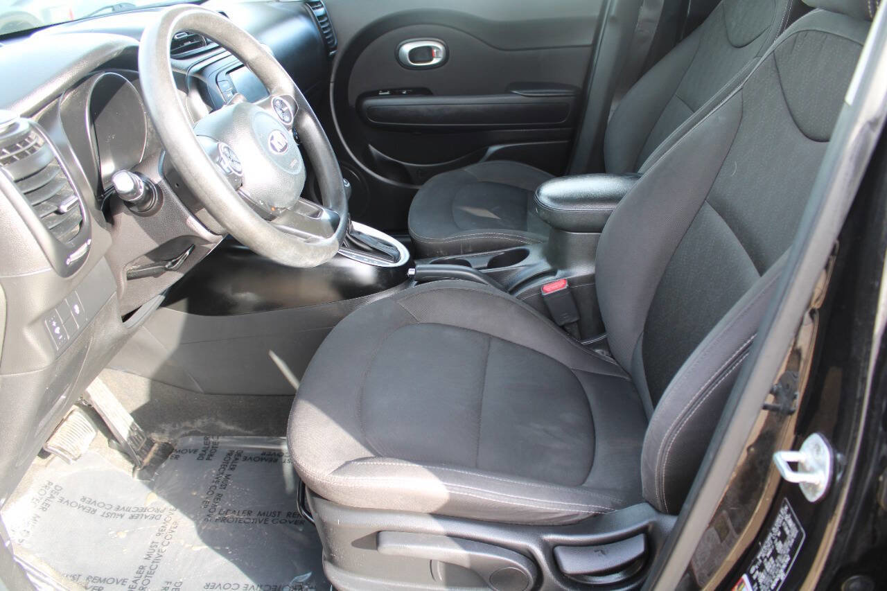 Used 2019 Kia Soul image 12