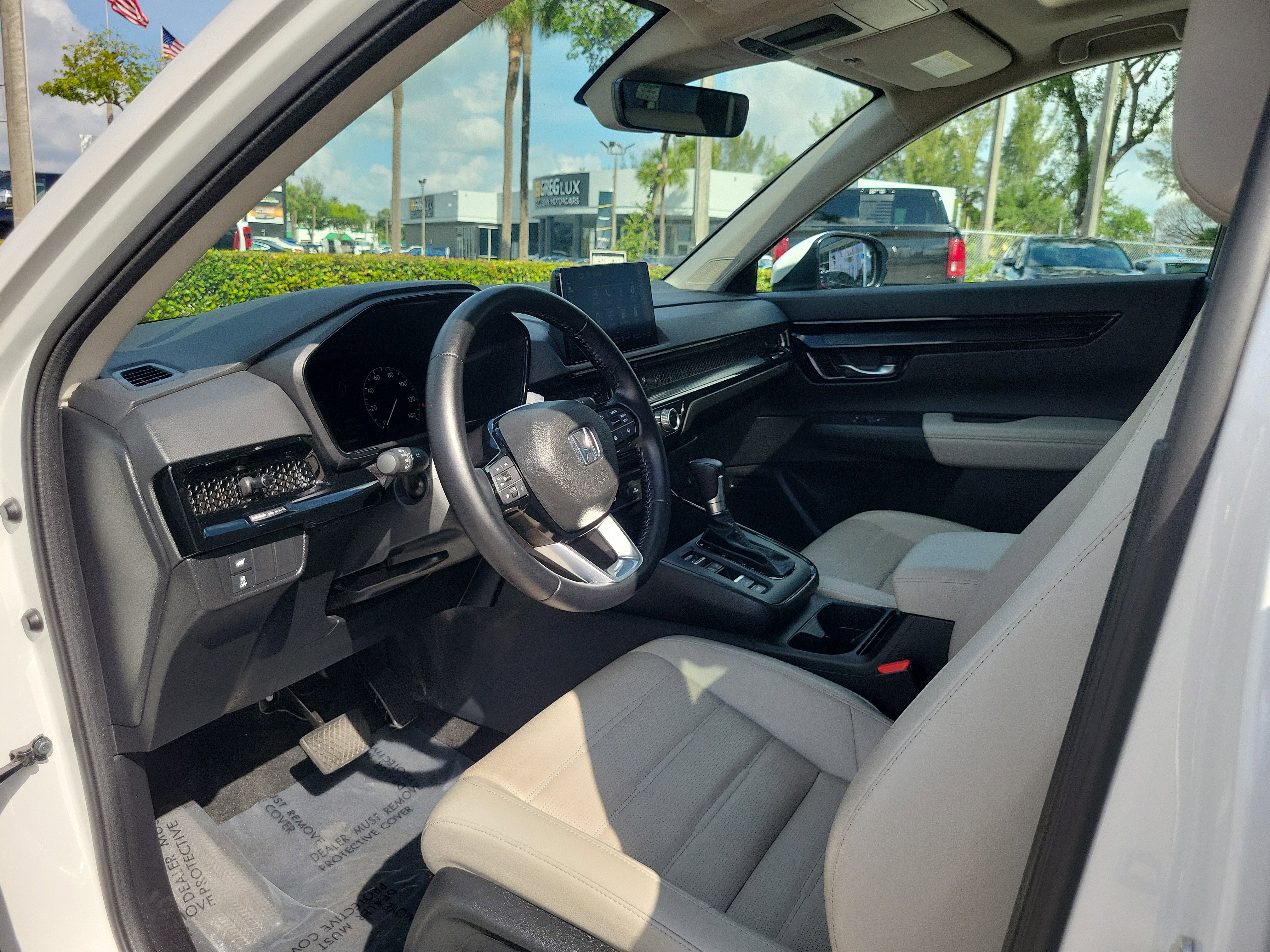 Used 2025 Honda CR-V EX-L image 9