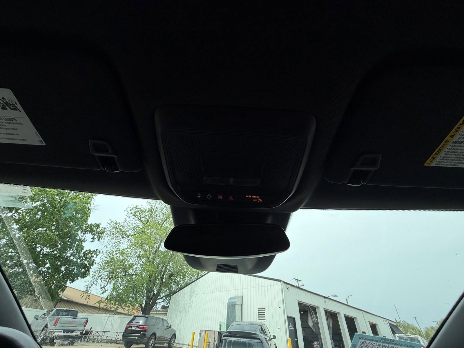 Used 2025 Chevrolet Equinox EV LT w/ Convenience Package FWD image 22
