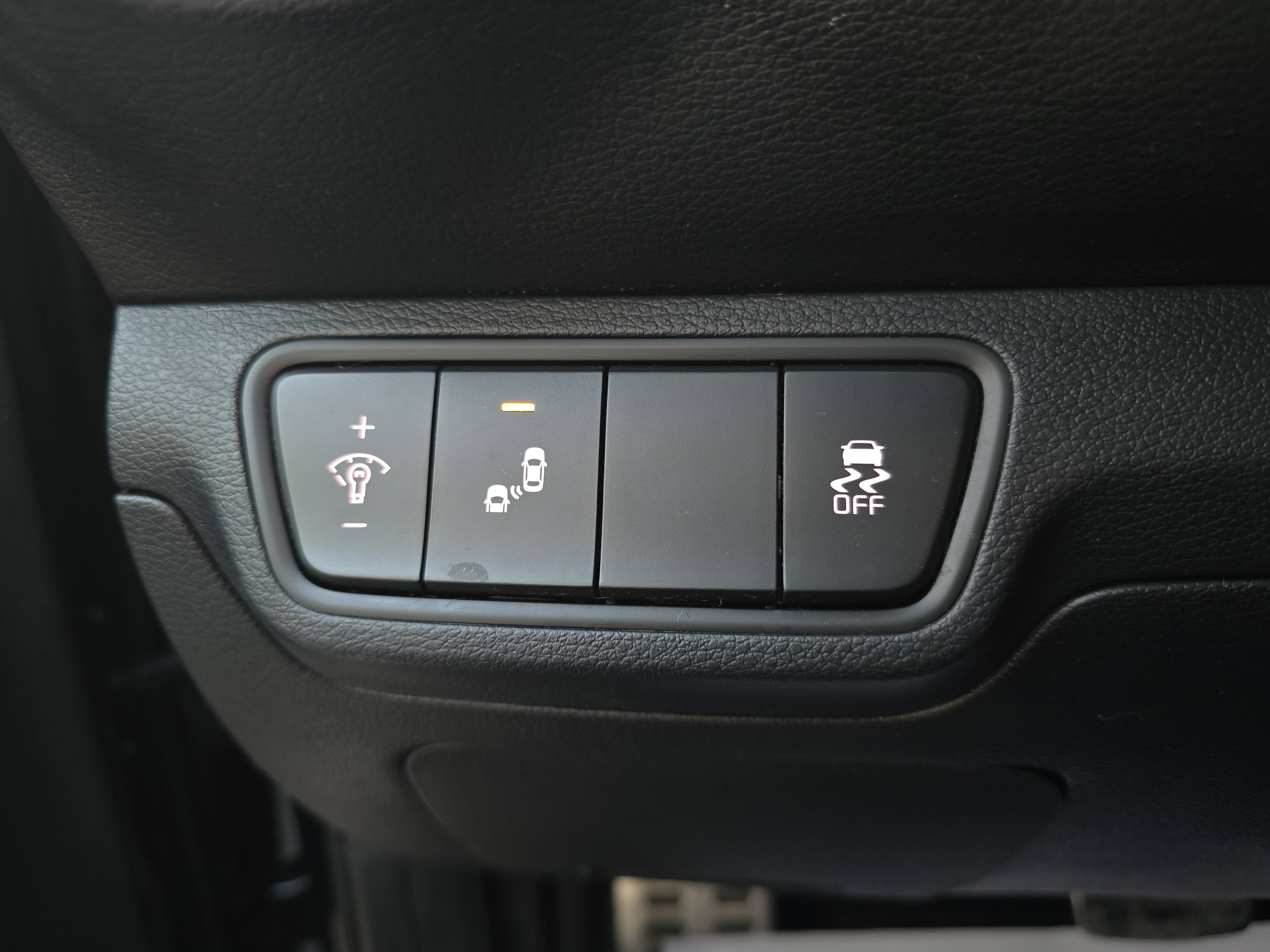 Used 2023 Kia Forte GT-Line image 18