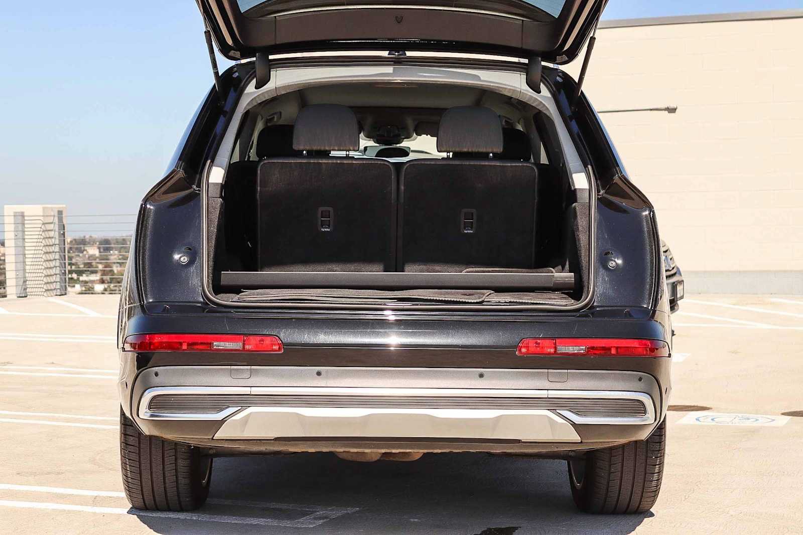 Used 2022 Audi Q7 3.0T Premium Plus w/ Premium Plus Package AWD/4WD image 37