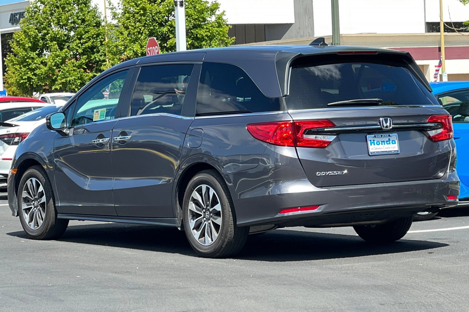Used 2024 Honda Odyssey EX-L image 3
