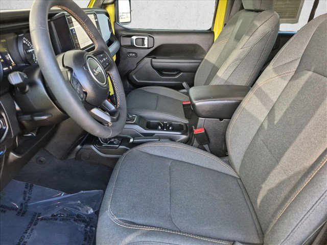 Used 2024 Jeep Wrangler Unlimited w/ Convenience Group AWD/4WD image 21