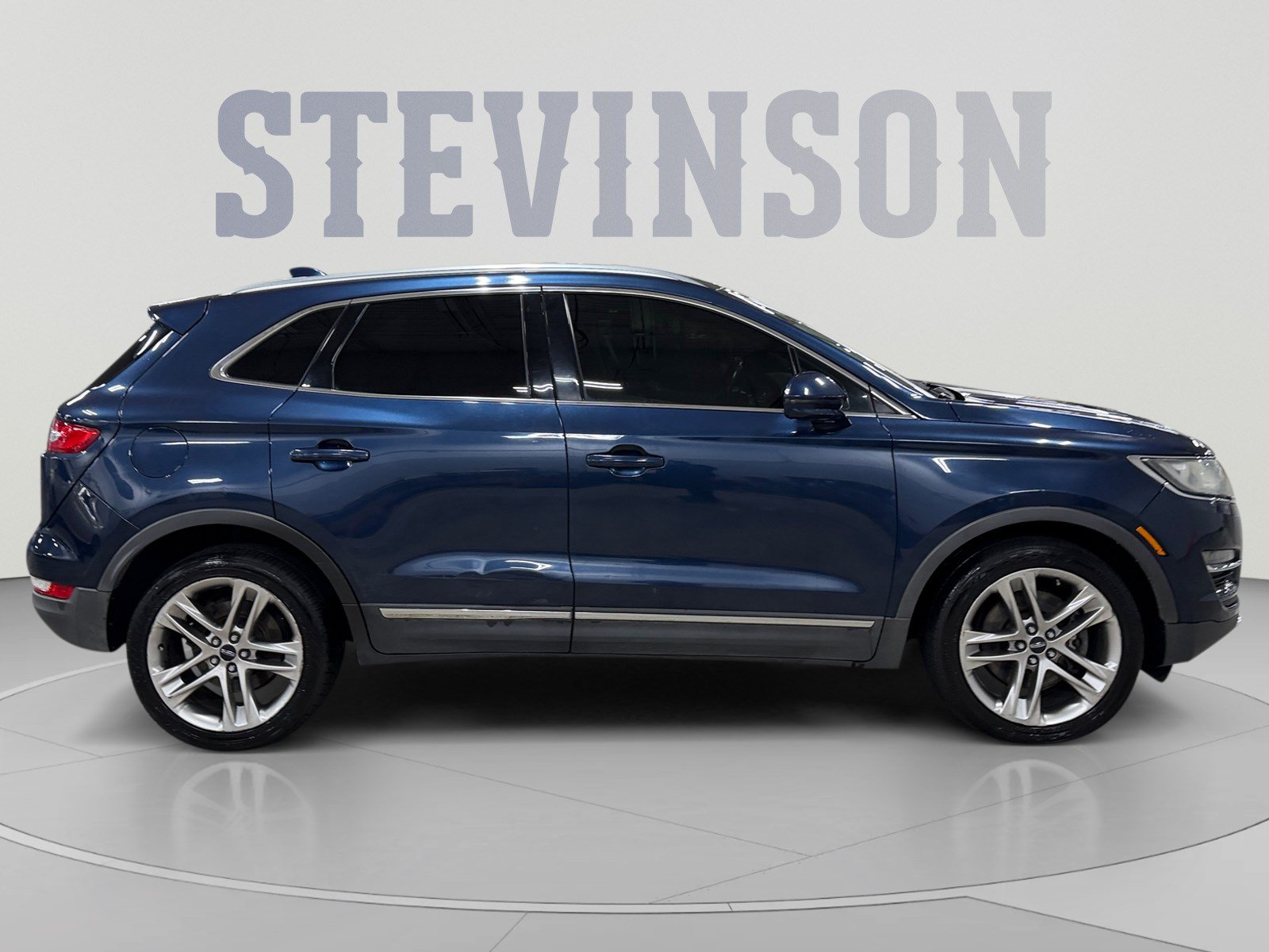 Used 2017 Lincoln MKC Reserve w/ Lincoln MKC Climate Package AWD/4WD image 6