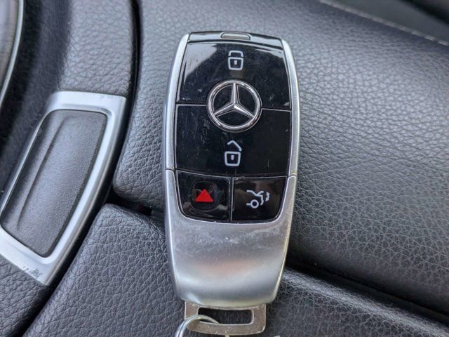 Used 2020 Mercedes-Benz E 350 4MATIC Sedan w/ Parking Assistance Package image 23