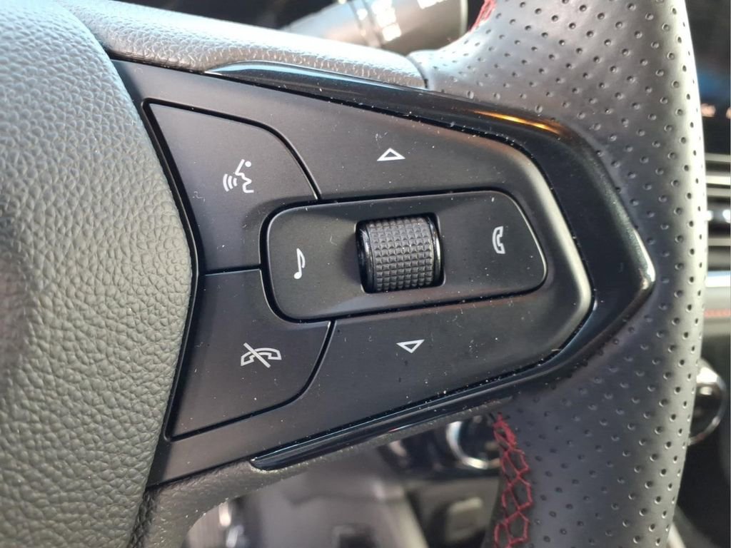 Used 2024 Chevrolet TrailBlazer RS w/ Convenience Package FWD image 20