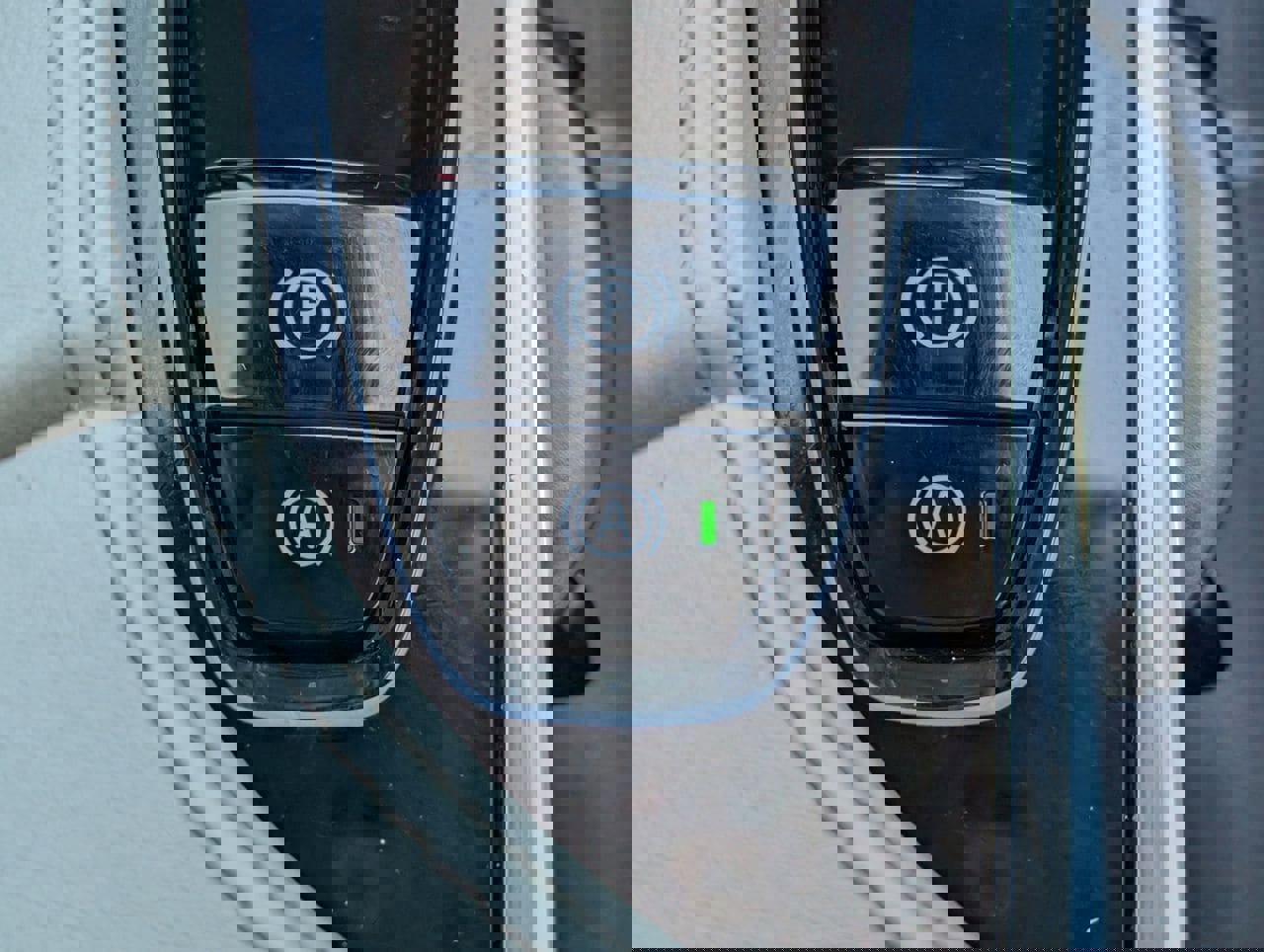 Used 2025 Volvo XC90 B6 Ultra w/ Lounge Package image 18