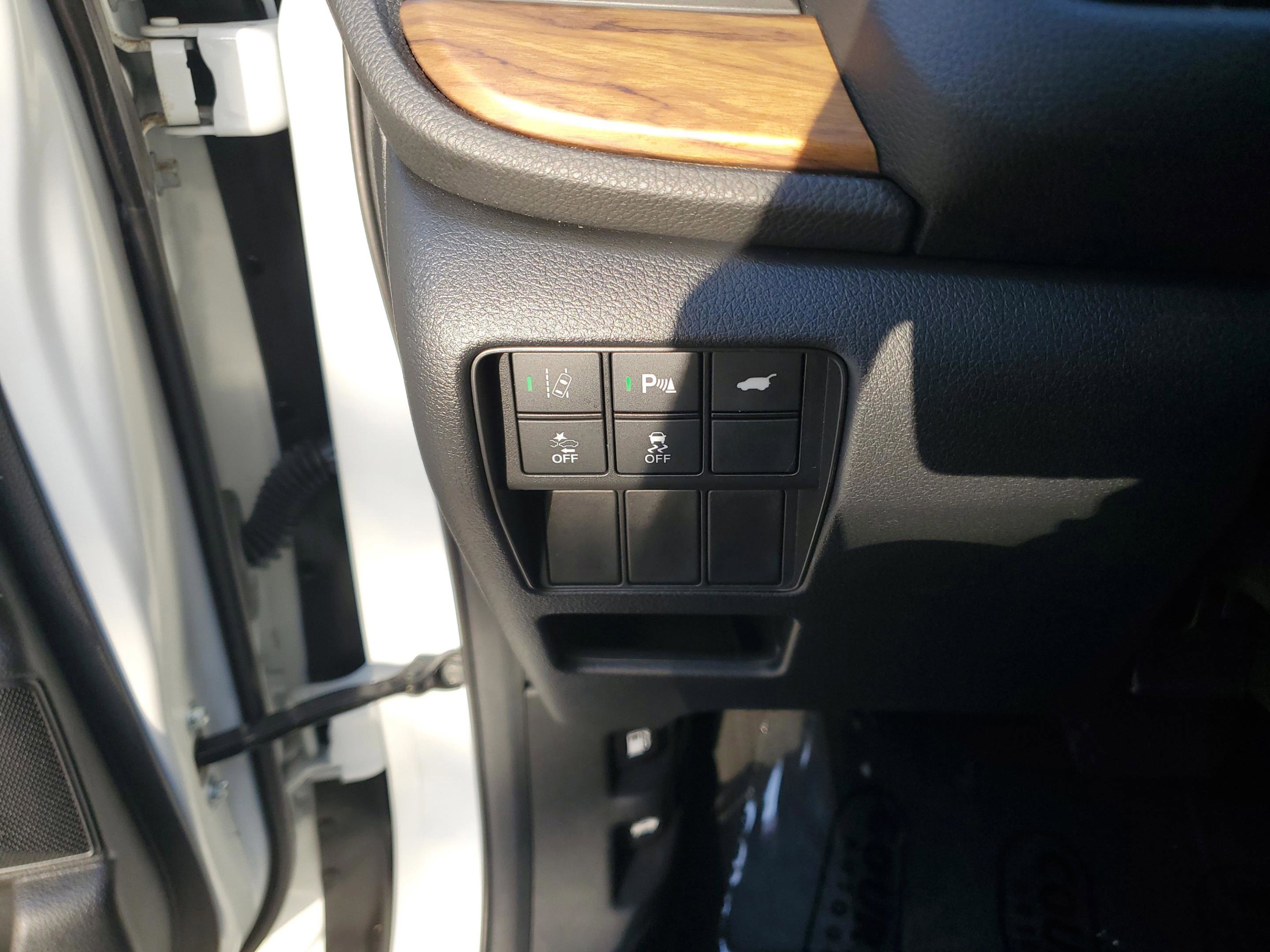 Used 2020 Honda CR-V Touring image 32