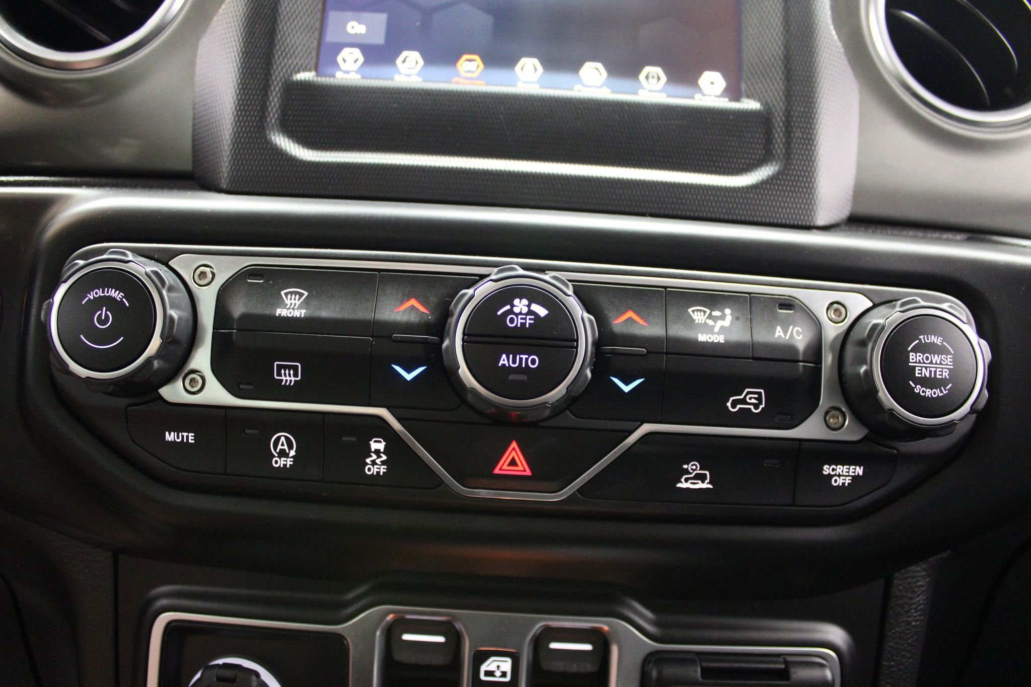 Used 2021 Jeep Wrangler Unlimited Sahara w/ Dual Top Group image 36