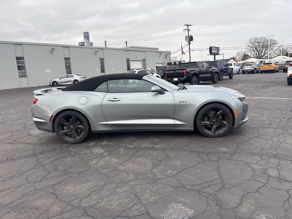 Used 2023 Chevrolet Camaro LT image 5