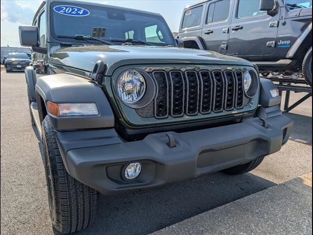 Used 2024 Jeep Wrangler Sport S image 21