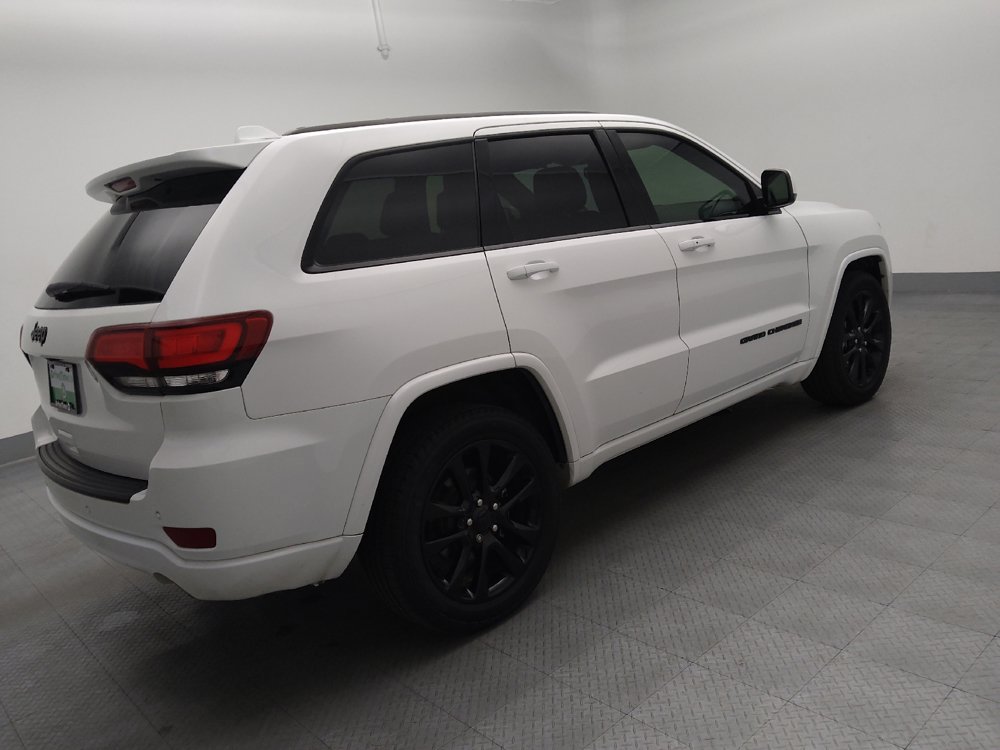 Used 2019 Jeep Grand Cherokee Altitude RWD image 10