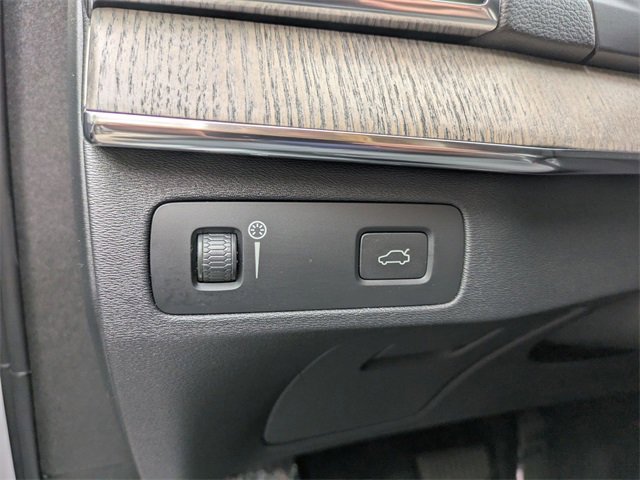 Certified 2022 Volvo XC90 T6 Inscription w/ Advanced Package image 23