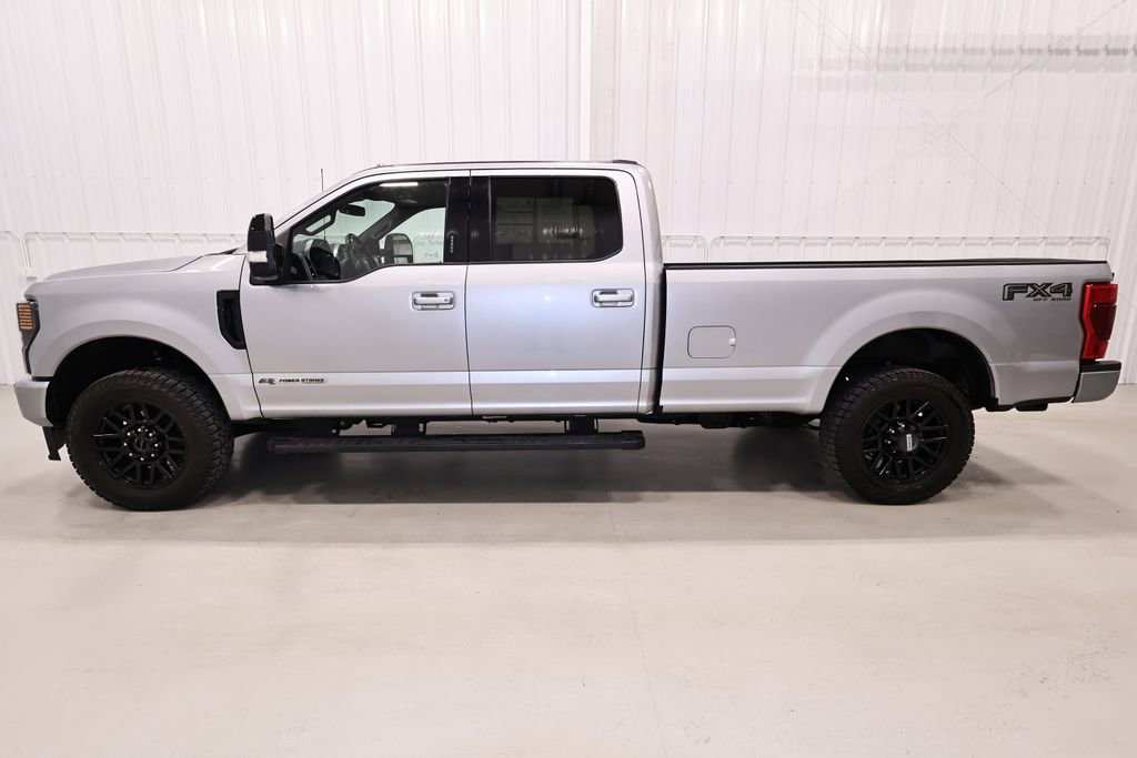 Certified 2022 Ford F250 Lariat w/ Black Appearance Package image 7