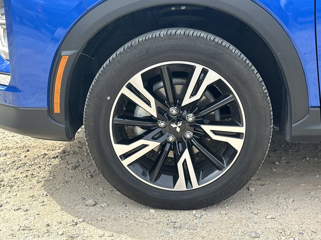 Used 2025 Mitsubishi Eclipse Cross SE image 11