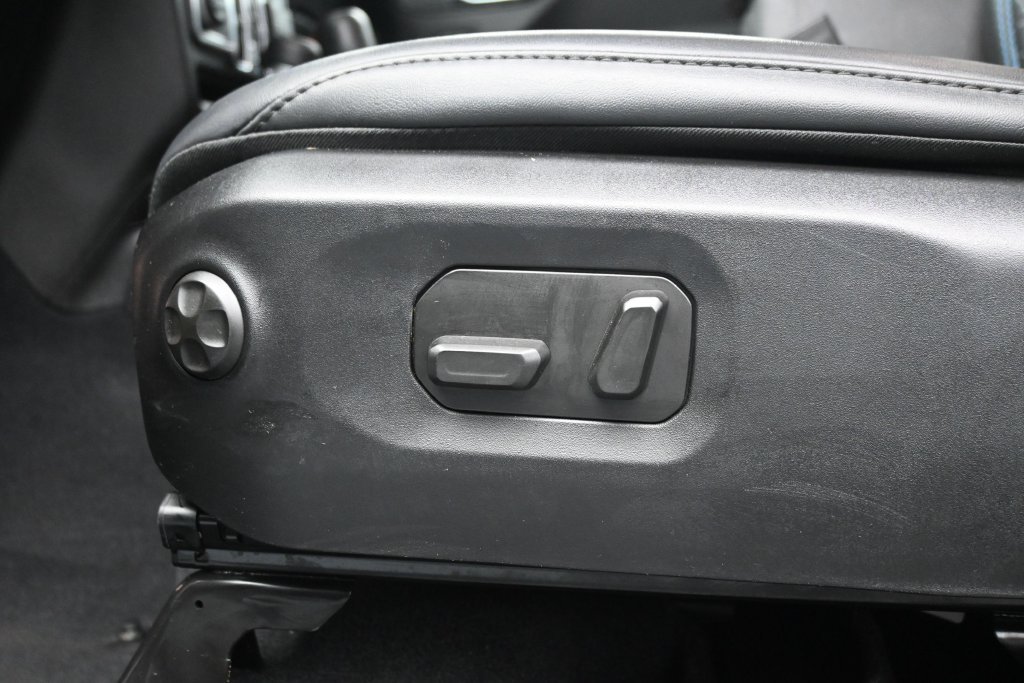 Used 2024 Jeep Wrangler High Altitude AWD/4WD image 20