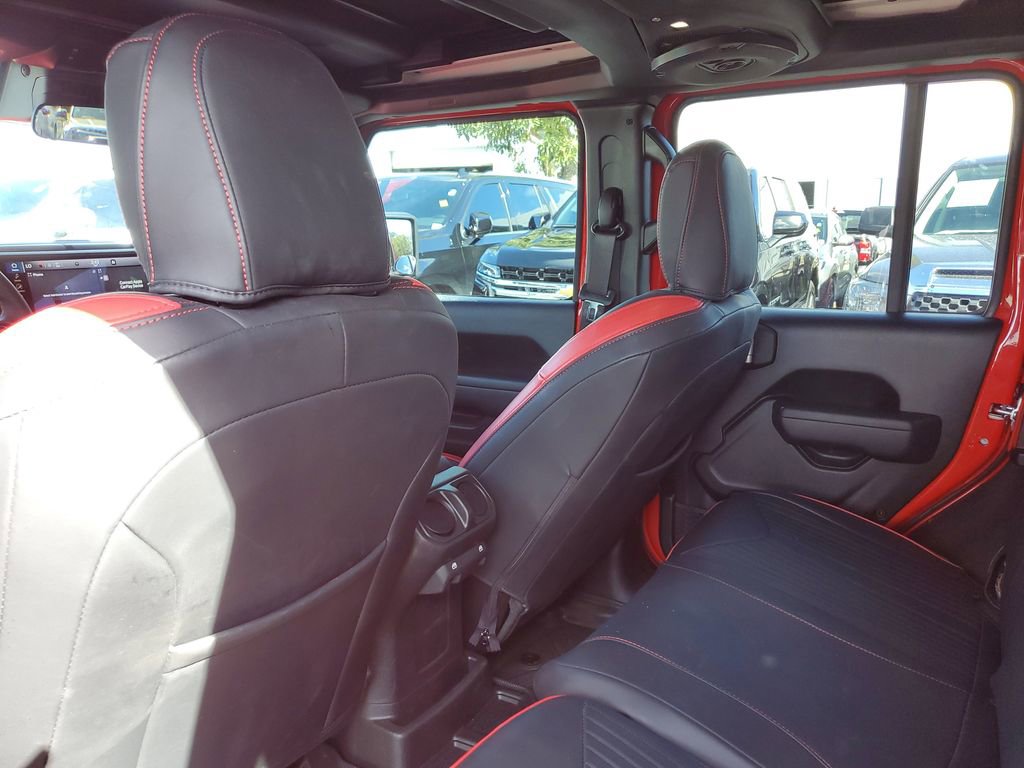 Used 2024 Jeep Wrangler Unlimited w/ LED Headlamp & Fog Lamp Group image 17