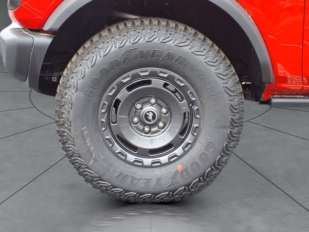New 2024 Ford Bronco Black Diamond AWD/4WD image 12