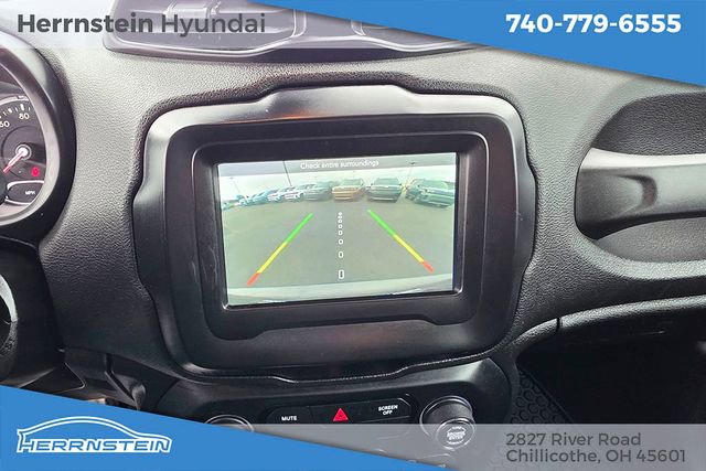 Used 2018 Jeep Renegade Latitude w/ Cold Weather Group AWD/4WD image 18