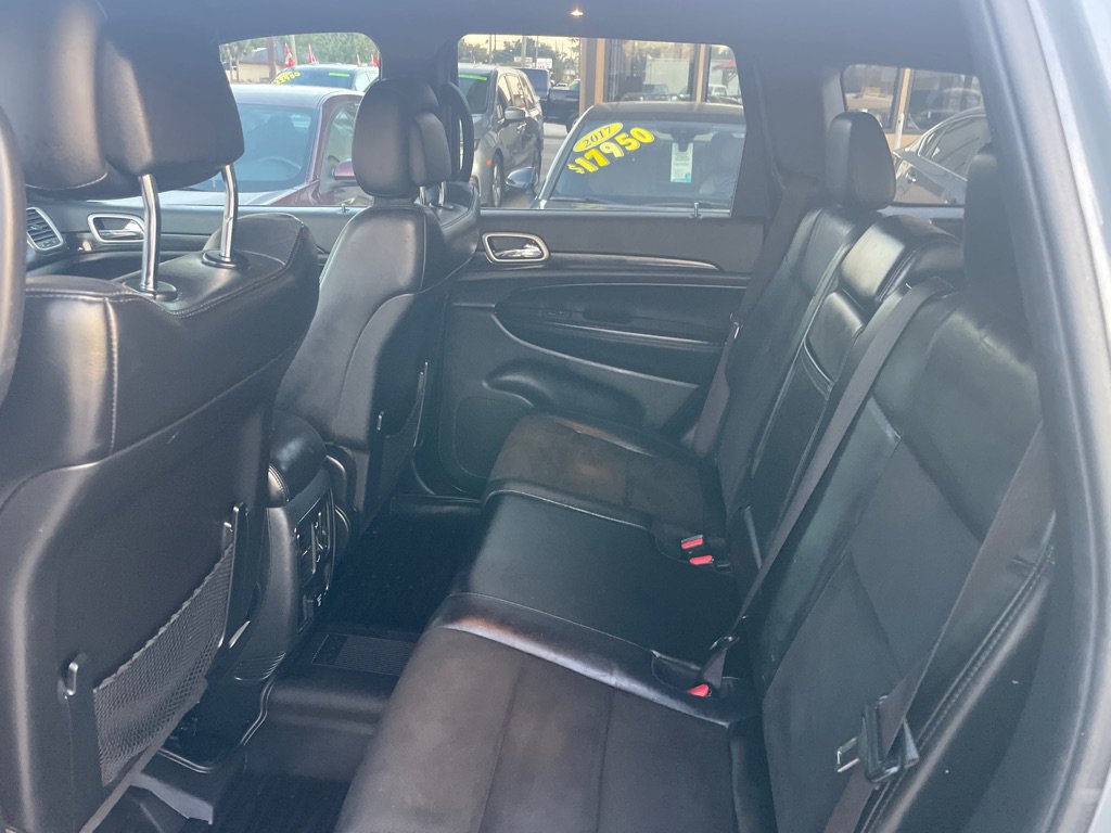 Used 2020 Jeep Grand Cherokee Altitude image 16