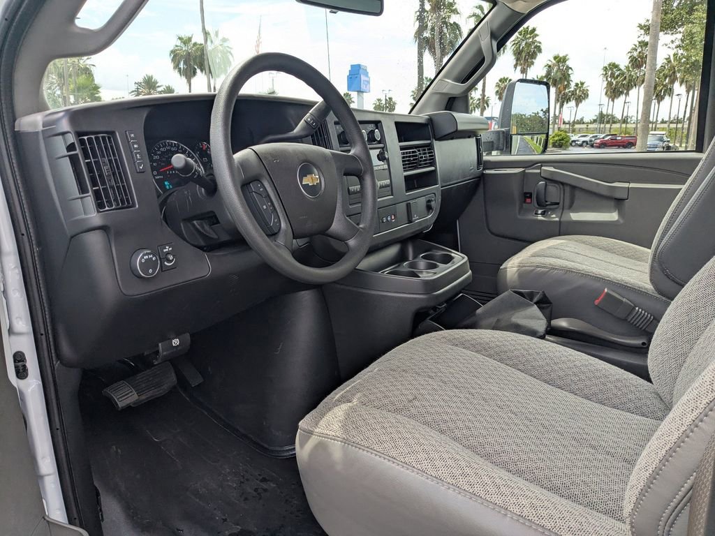New 2025 Chevrolet Express 3500 w/ Power Convenience Package image 16