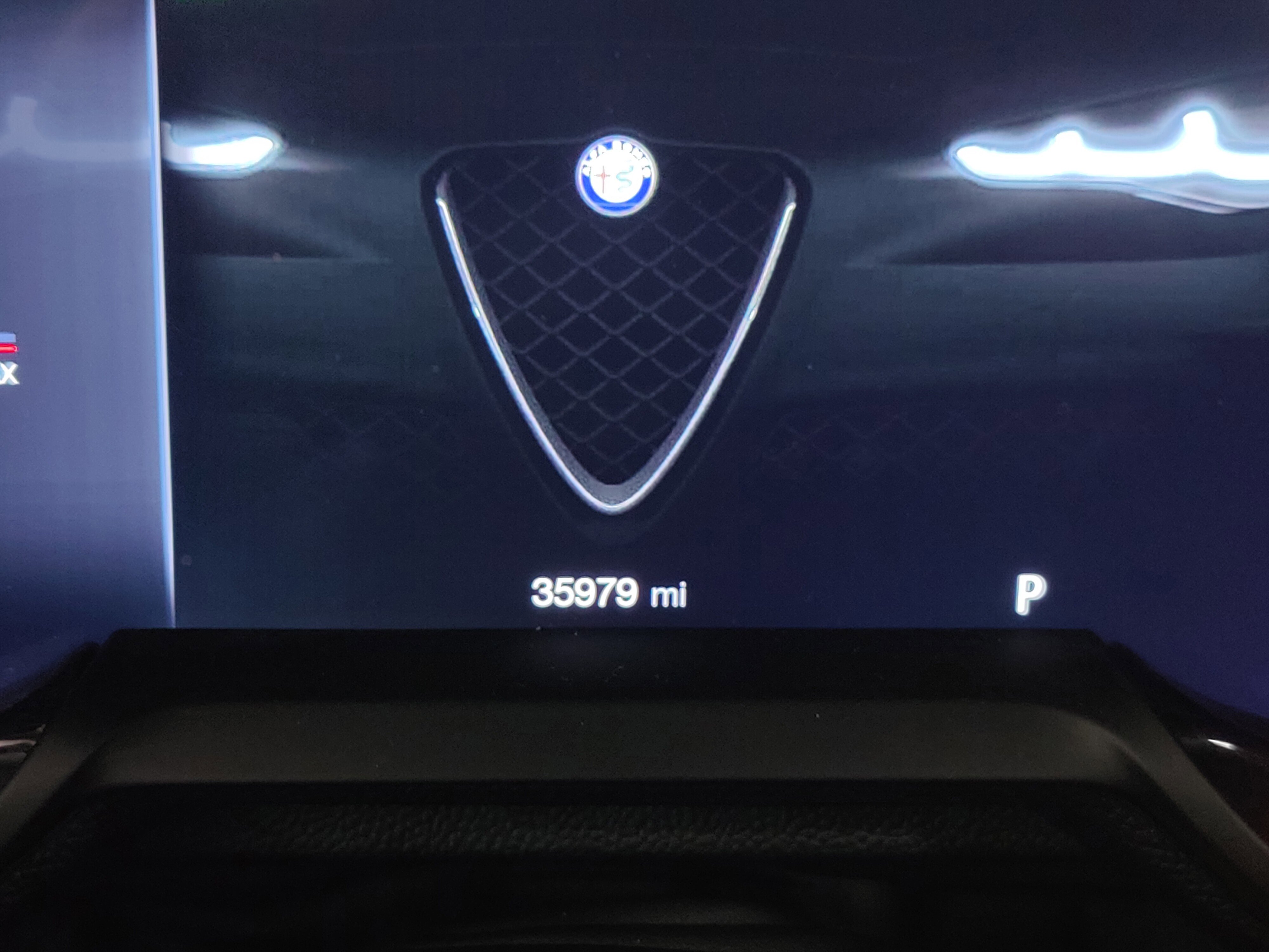 Certified 2024 Alfa Romeo Giulia Ti w/ Performance Driving Package image 31