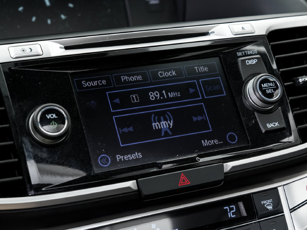 Used 2015 Honda Accord EX-L image 17