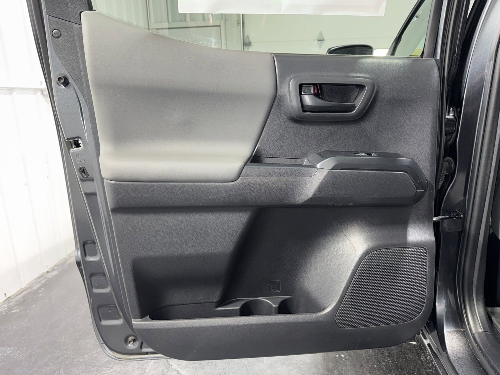 Used 2023 Toyota Tacoma SR image 15