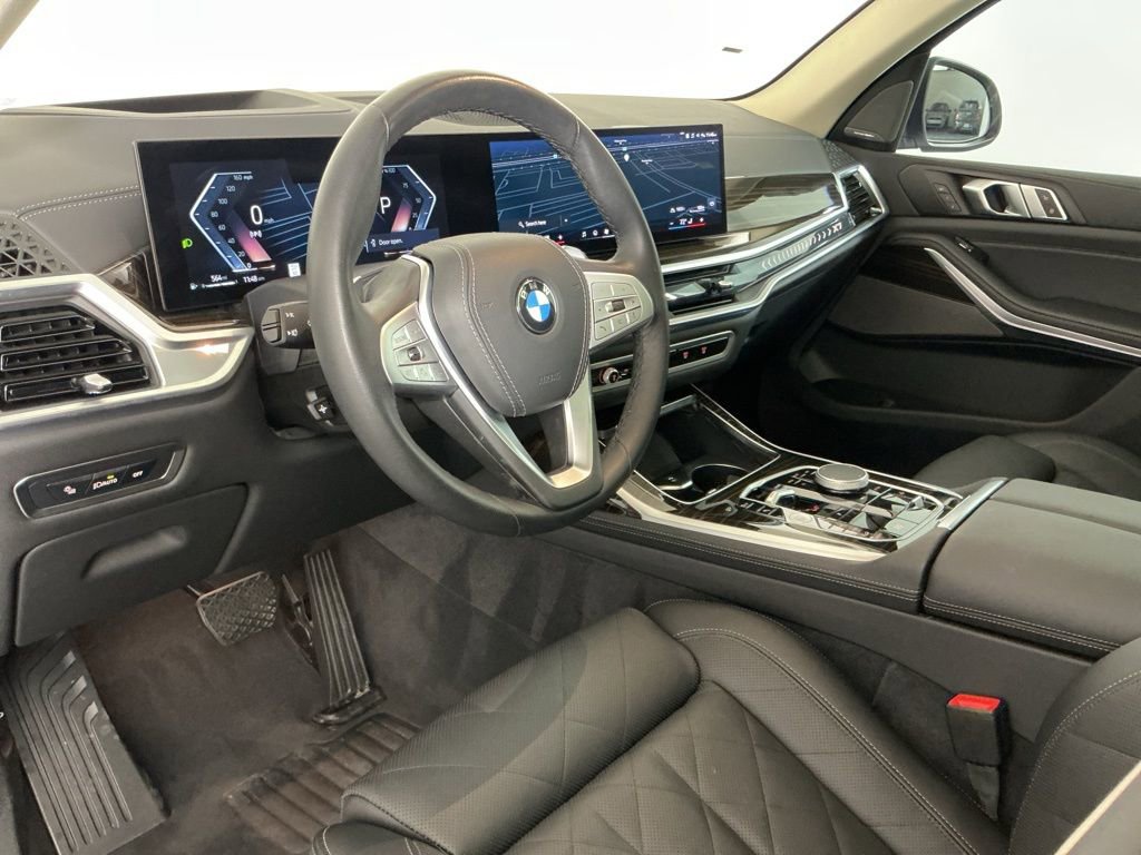 Certified 2025 BMW X7 xDrive40i w/ Premium Package image 22