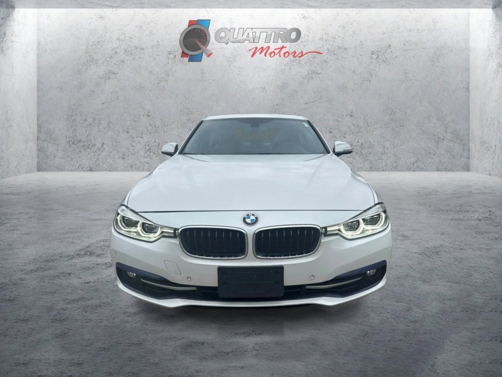 Used 2018 BMW 330i xDrive Sedan AWD/4WD image 9