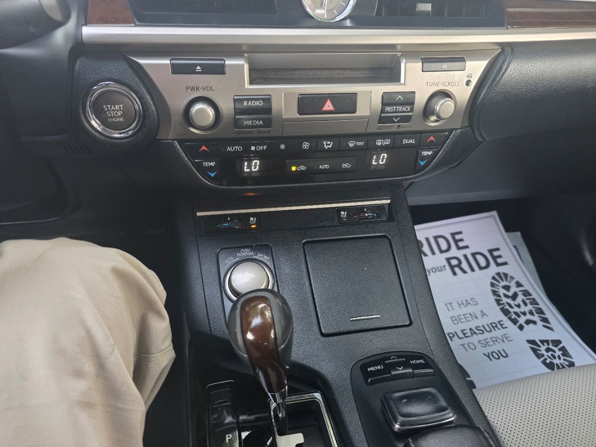 Used 2015 Lexus ES 350 w/ Premium Package FWD image 36