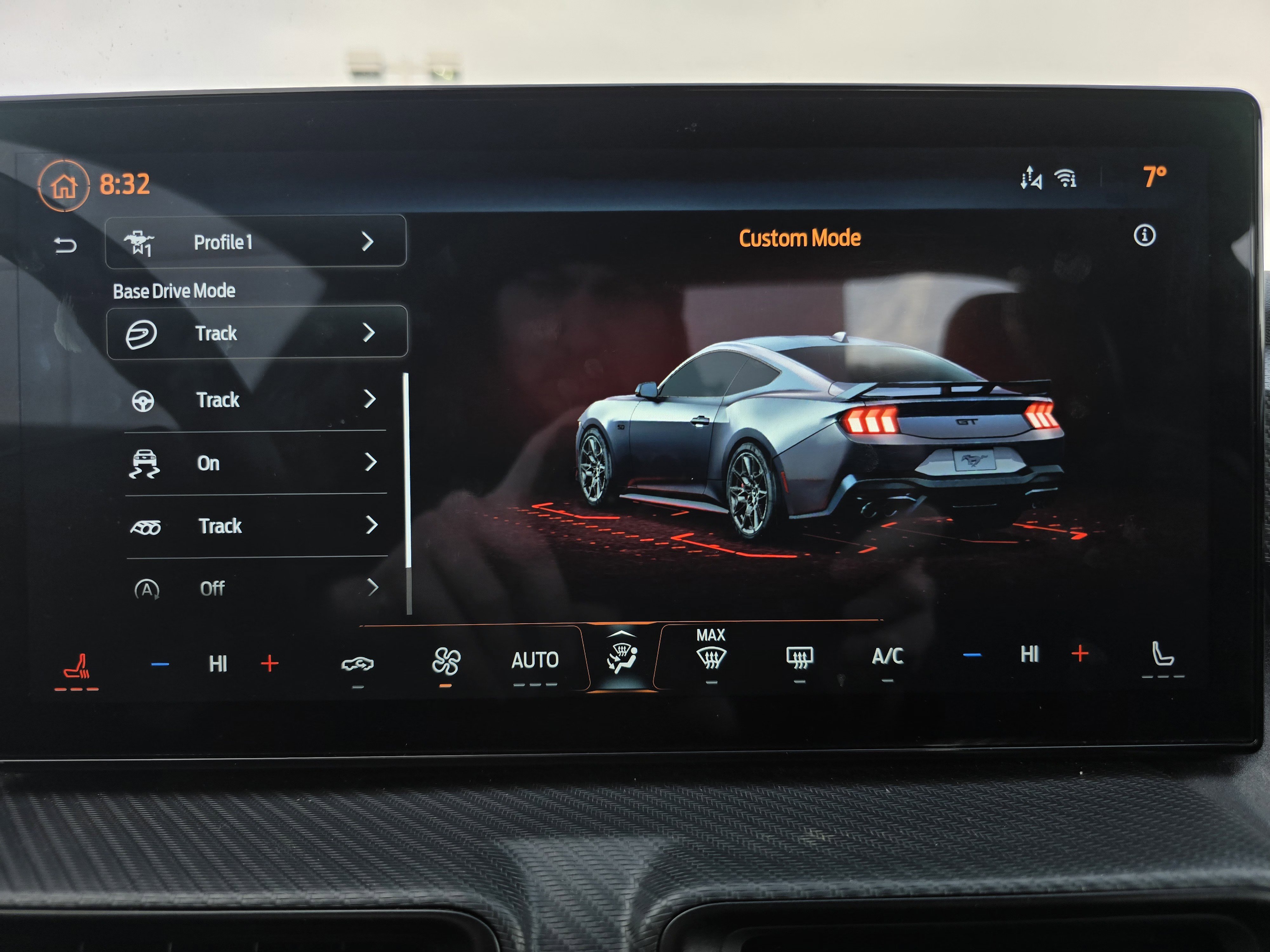 Used 2025 Ford Mustang GT image 33