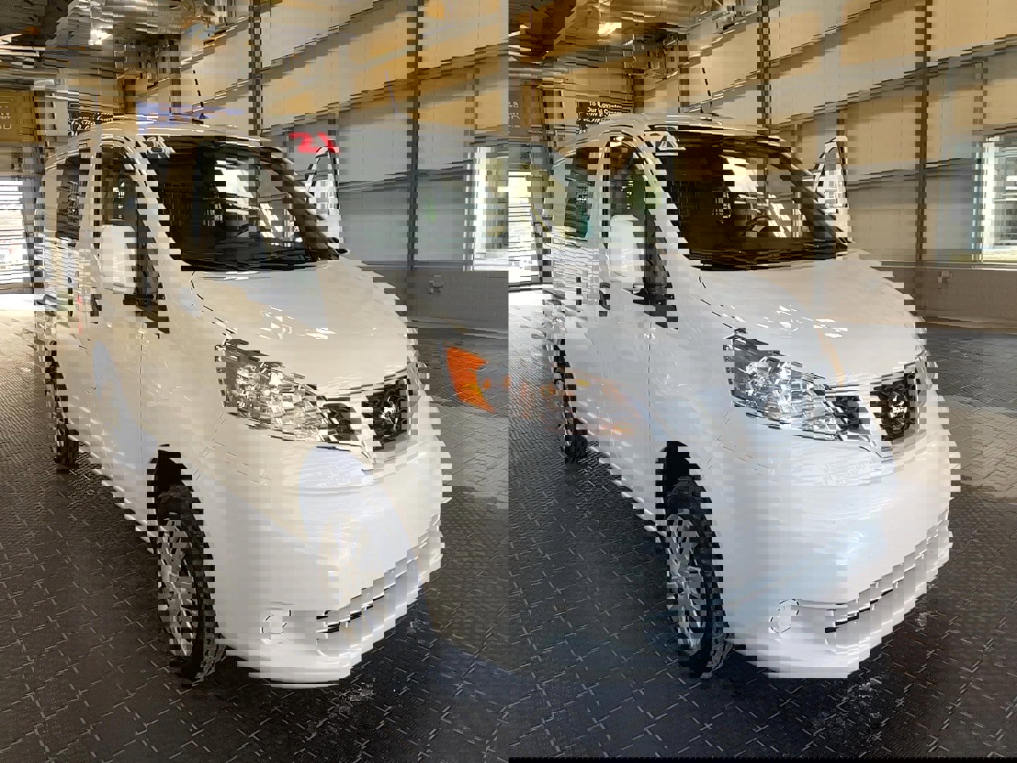 Used 2021 Nissan NV200 SV w/ Sliding Door Glass Package image 1