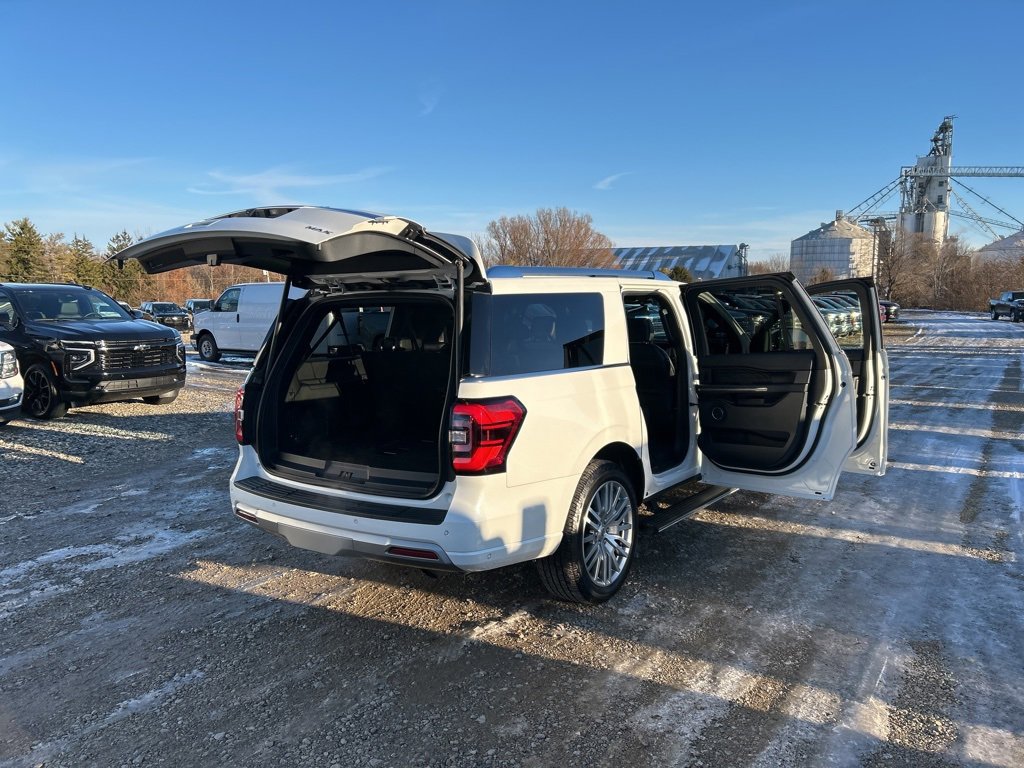 Used 2022 Ford Expedition Max Platinum image 27