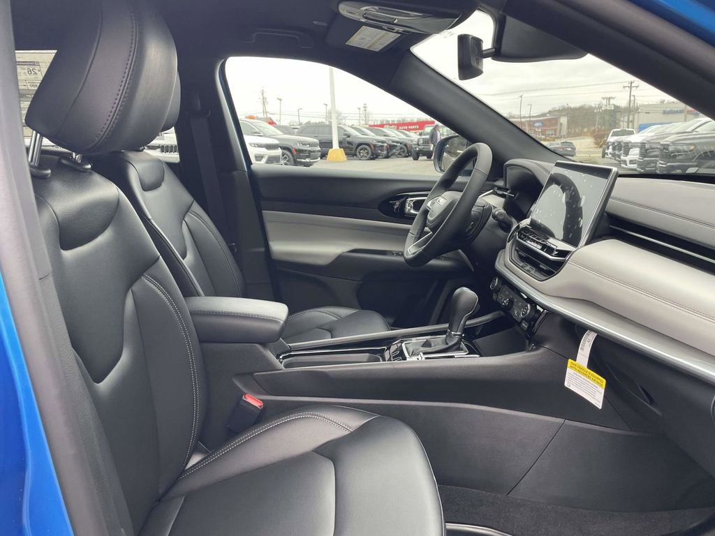 New 2026 Jeep Compass Limited image 15