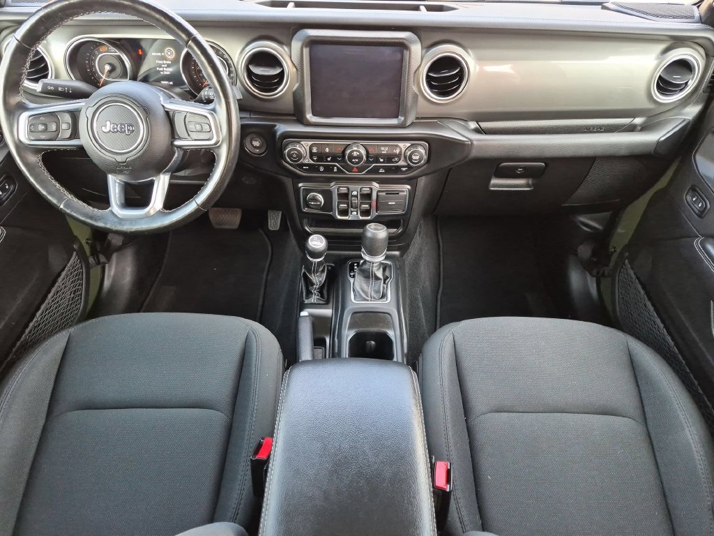 Used 2021 Jeep Wrangler Unlimited Sahara w/ Uconnect 4C Nav & Sound Group AWD/4WD image 15
