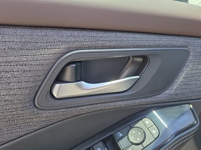Certified 2023 Nissan Rogue SV FWD image 18