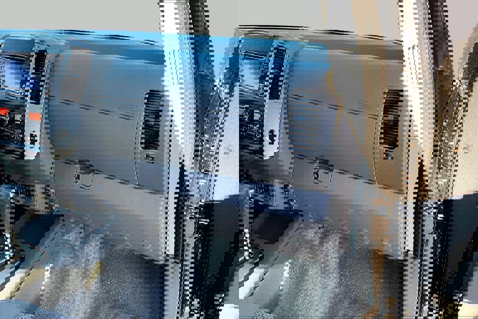 Used 2018 Nissan Frontier SV w/ Value Truck Package image 15