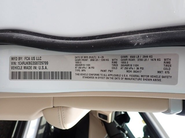 New 2025 Jeep Grand Cherokee L Limited image 16