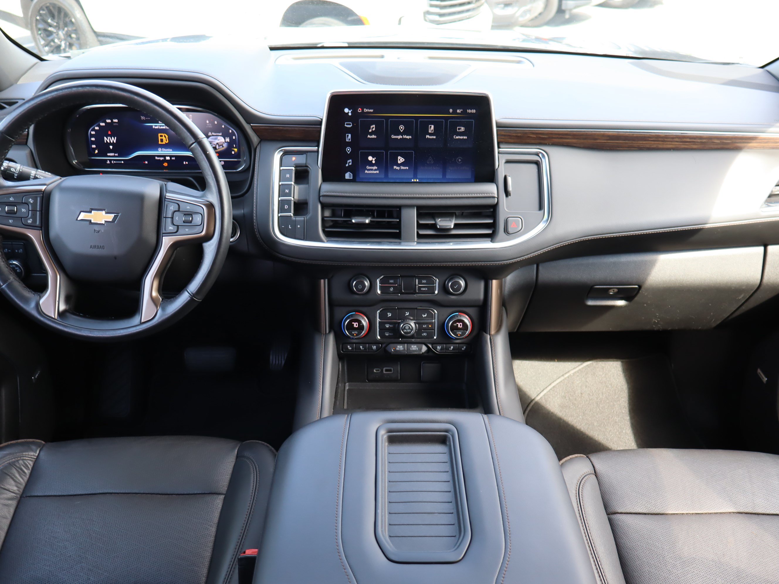 Used 2022 Chevrolet Tahoe High Country AWD/4WD image 16