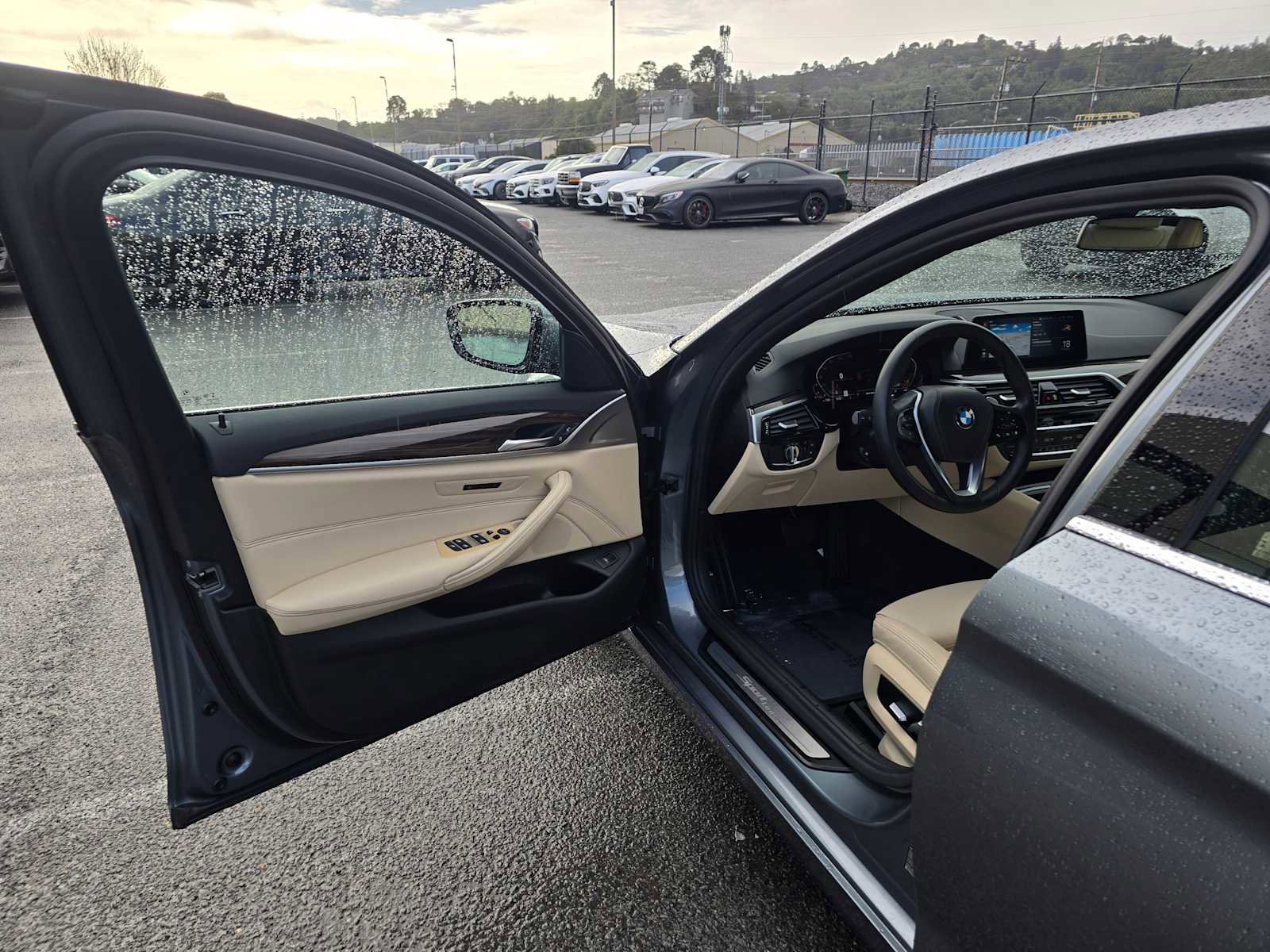 Used 2020 BMW 530i w/ Convenience Package image 21