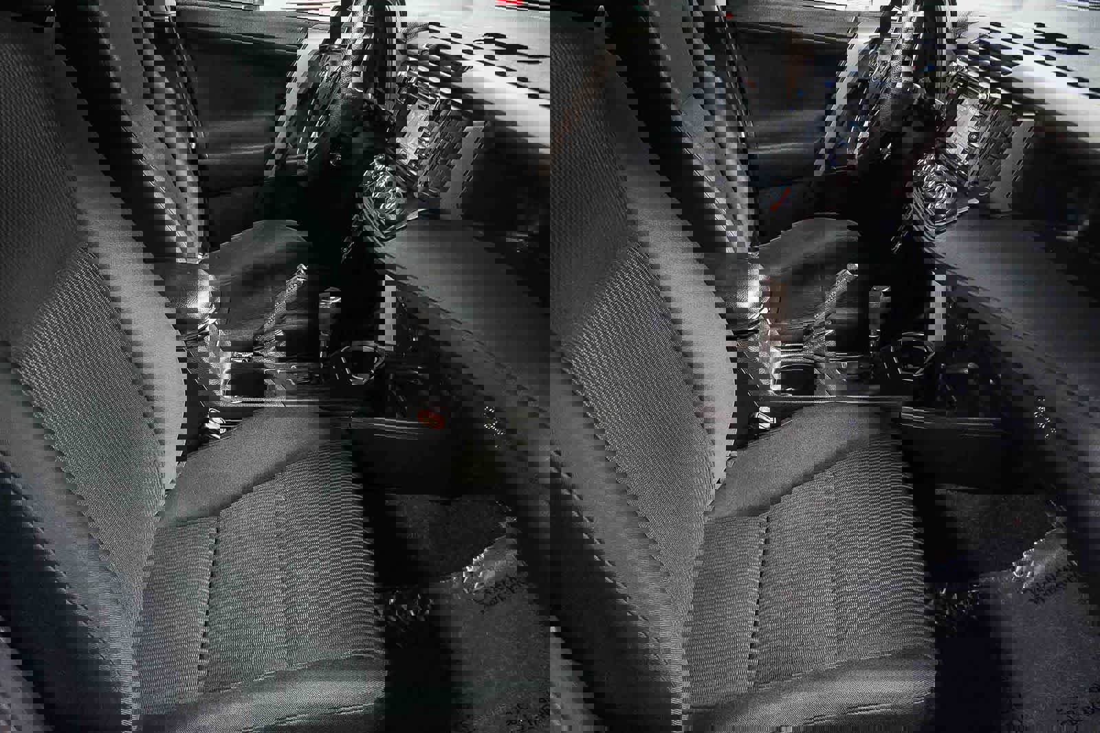 Certified 2018 Toyota RAV4 LE image 18