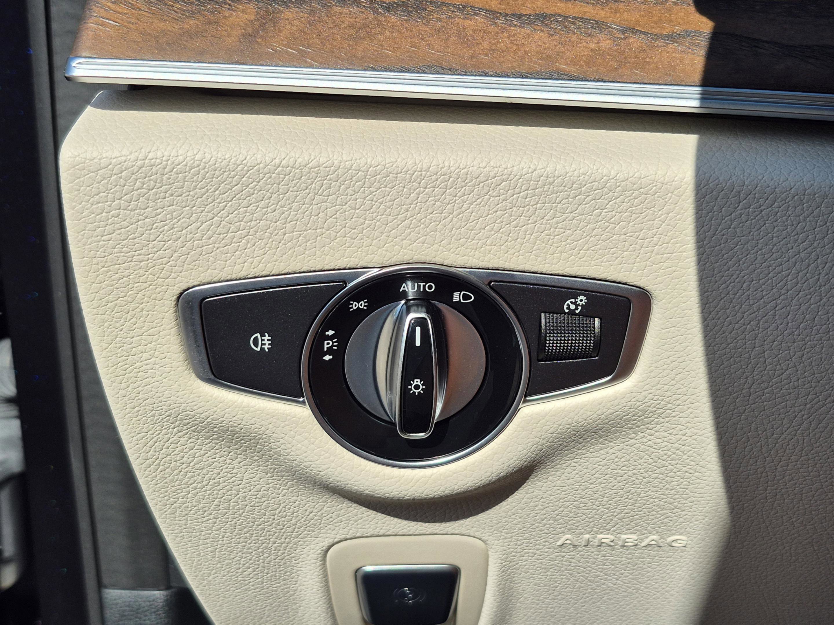 Used 2023 Mercedes-Benz E 350 Sedan image 29