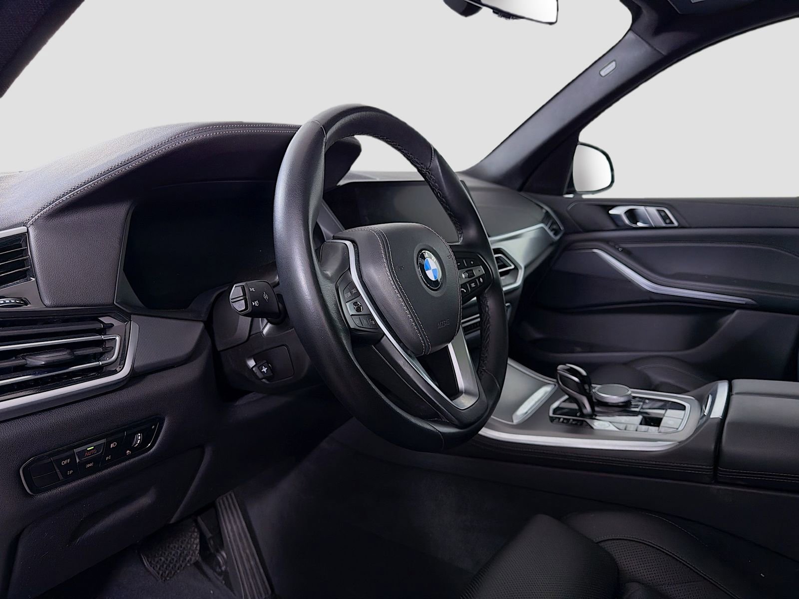 Used 2023 BMW X5 xDrive40i w/ Premium Package image 10